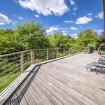 Familial A - Nature, Terrasses & Jardin Clos, Vue Vallee, Foret Holiday home *