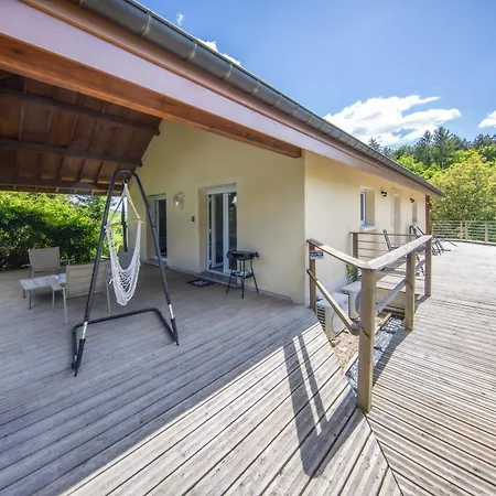 Дом отдыха Familial A - Nature, Terrasses & Jardin Clos, Vue Vallee, Foret