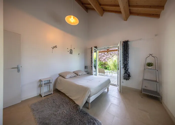 Дом отдыха Familial A - Nature, Terrasses & Jardin Clos, Vue Vallee, Foret Jezainville