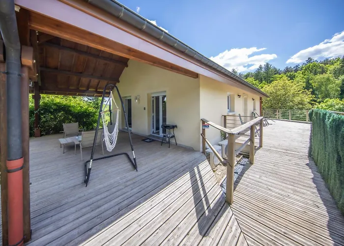 Дом отдыха Familial A - Nature, Terrasses & Jardin Clos, Vue Vallee, Foret