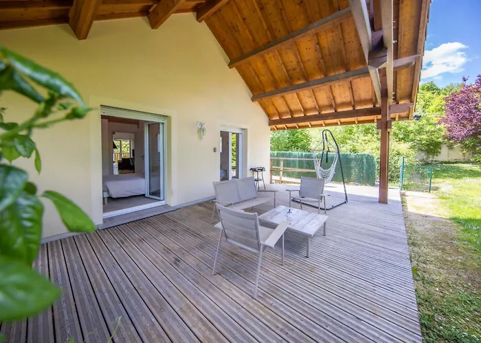 Дом отдыха Familial A - Nature, Terrasses & Jardin Clos, Vue Vallee, Foret *